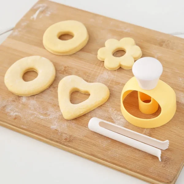 Diy Creative Donut Mold Doughnuts Cooking Cutter Desserts Bread Cutting Maker Cake Decorating Tools Kitchen Baking 4