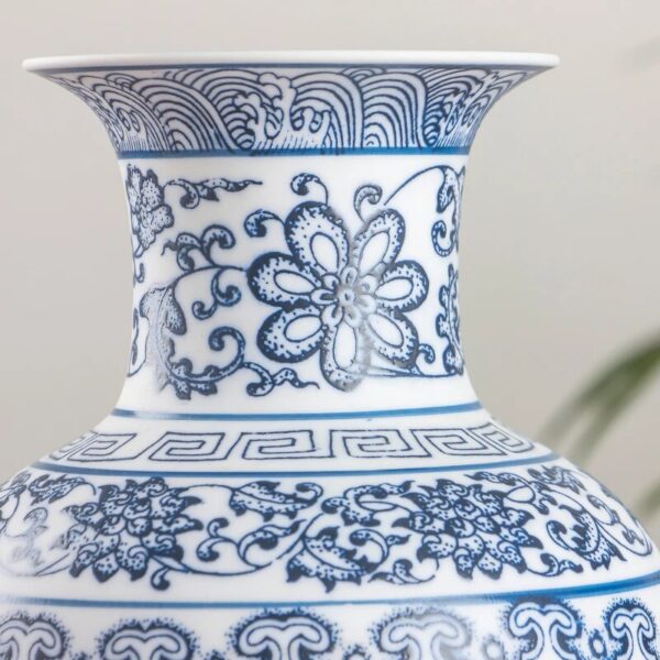 No Glazed Blue And White Porcelain Vases Interlocking Lotus Design Flower Ceramic Vase Home Decoration Jingdezhen 4