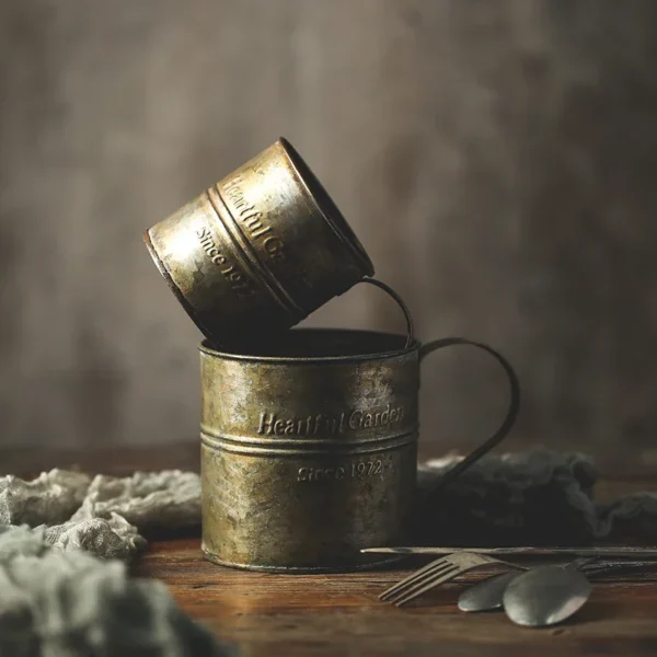 Photography props retro handle cup drinkware vintage english printing iron flower bucket decoration for home kitchen 3
