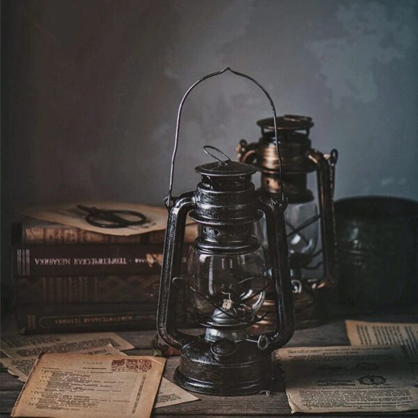 Retro iron kerosene lamp with wick vintage photography props home decoration for coffee shop figurines miniatures 4