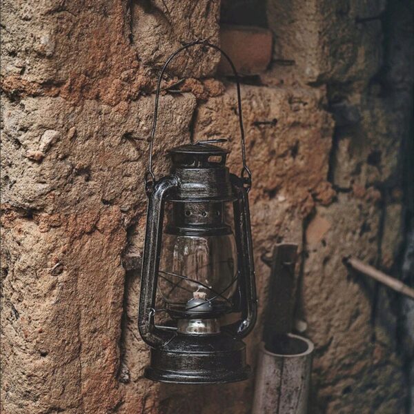 Retro iron kerosene lamp with wick vintage photography props home decoration for coffee shop figurines miniatures 5