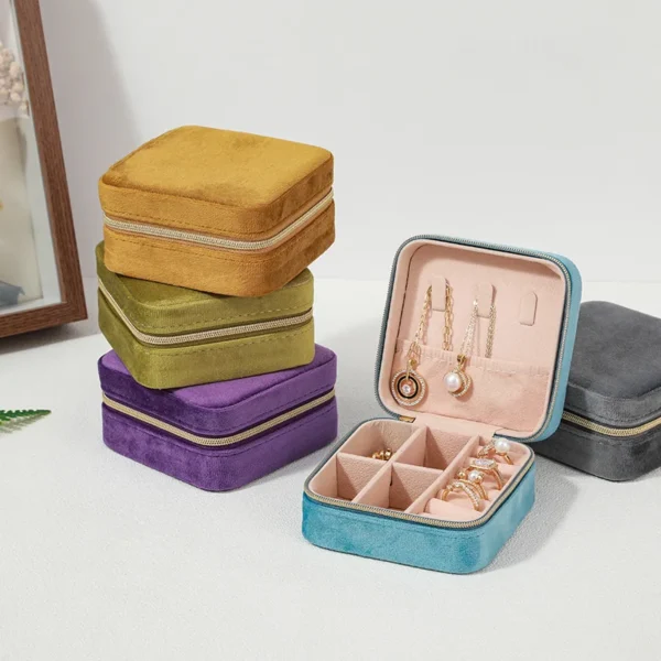 Velvet Jewelry Box For Women Necklace Ring Earrings Organizer Holder Travel Portable Zipper Square Jewelry Storage 2