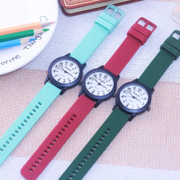 Chaoyada Fashion Women Men Girls Boys Sports Silicone Strap Quartz Watches Junior High School Students Gifts 4