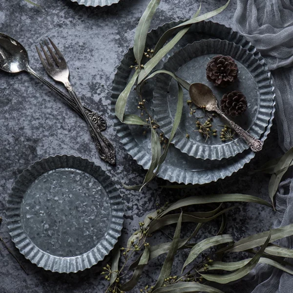 Retro iron bread trays lace vintage round handcrafted cake snack plate photography props metal storage decor