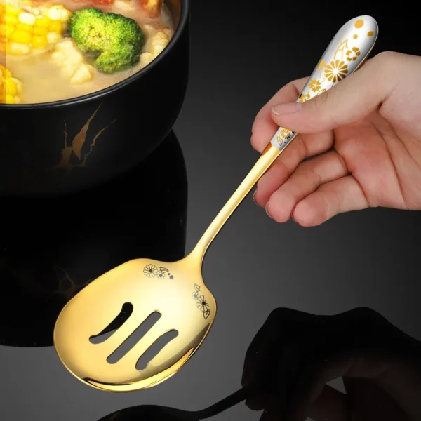 Stainless Steel Flowers Print Big Serving Spoon Long Handle Soup Ladle Buffet Distribution Tableware Restaurant Kitchen 1