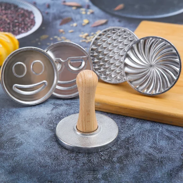 Zinc alloy edge flower biscuit mould dim sum cake smiley face cake mould cake cutter baking